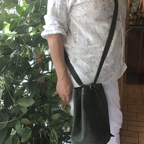 Pegabo Cross Body  Suede Bucket Bag - Purse - Picture 9 of 10